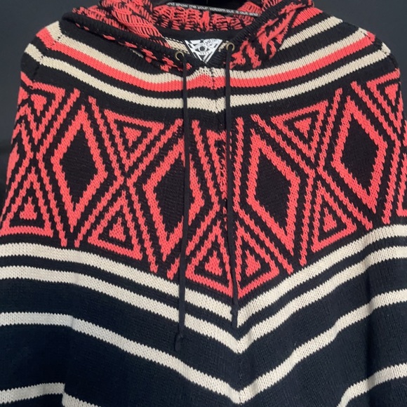 Volcom Poncho - Picture 2 of 6